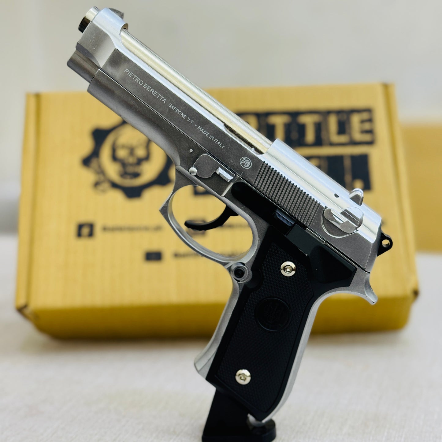 Pietro Beretta M92 9mm Airsoft Toy Gun - SILVER FINISH