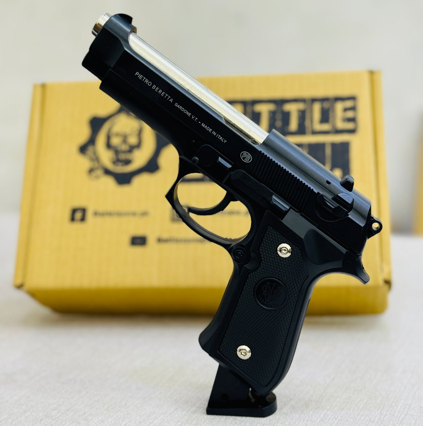 Pietro Beretta M92 9mm Airsoft Toy Gun - BLACK FINISH